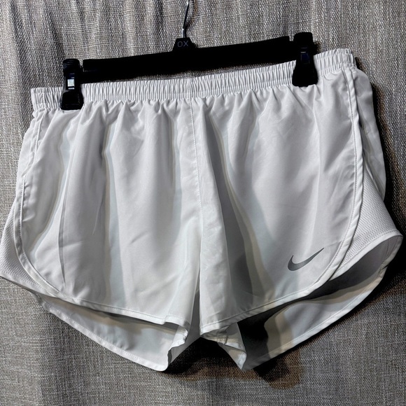 Women’s Nike Drifit Running Shorts White Medium - Picture 1 of 11